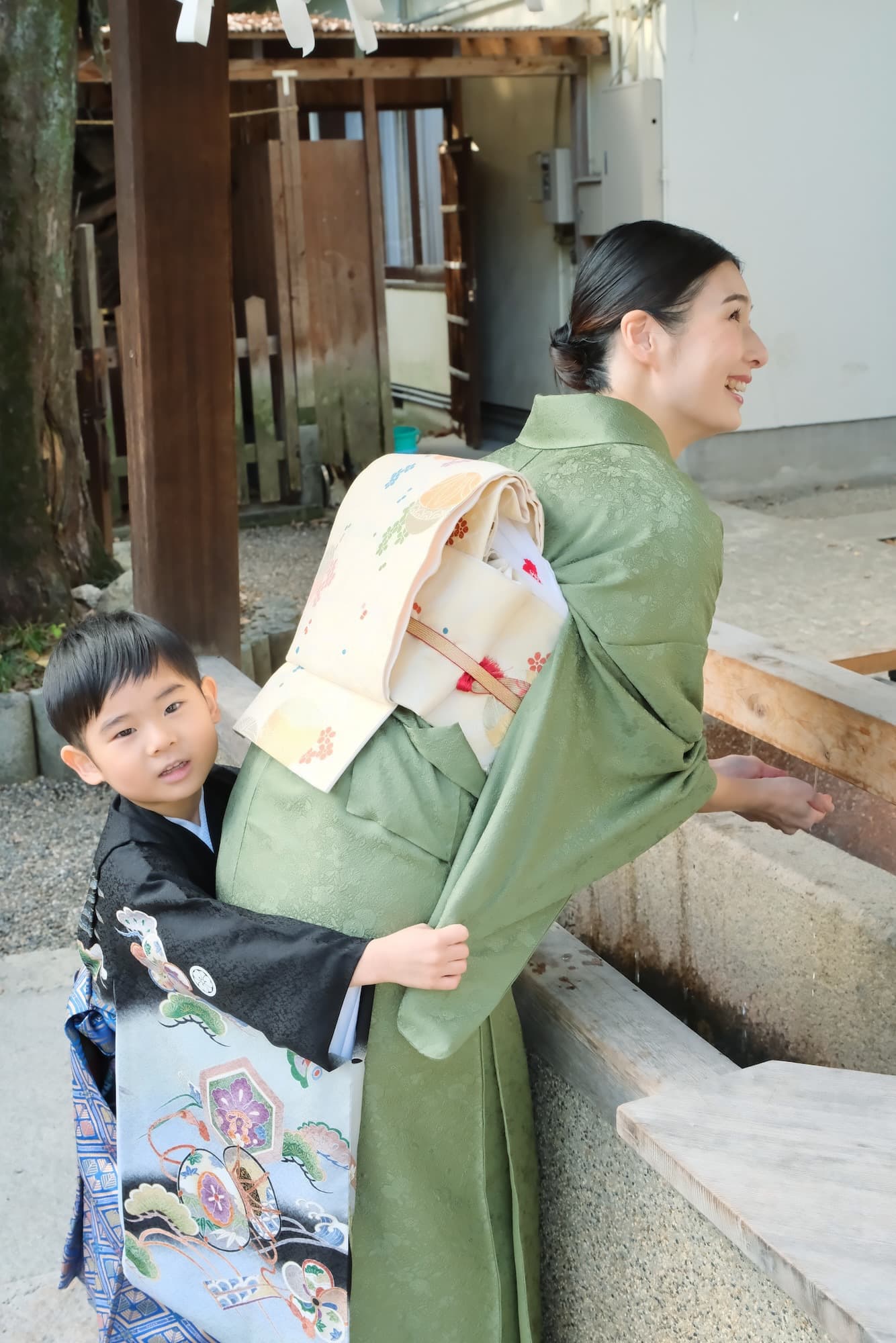 杭全神社で七五三参り