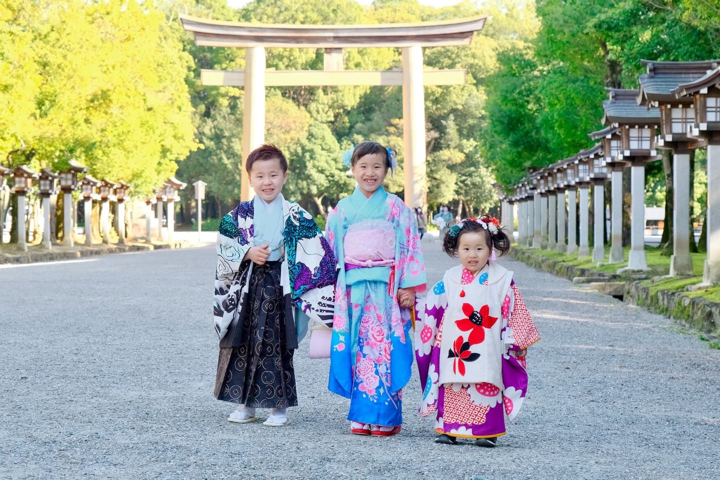 奈良の橿原神宮で七五三参りをした写真