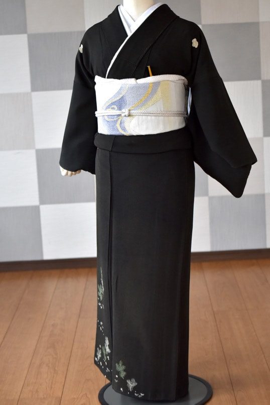 母親も結婚式用にレンタル着付けできる留袖