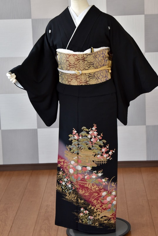 母親も結婚式用にレンタル着付けできる留袖